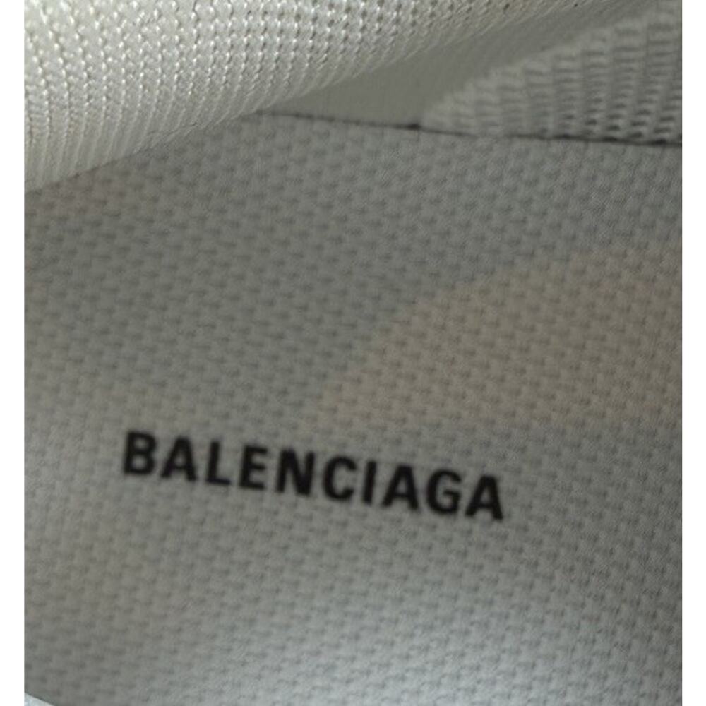 Size 40EU/7US - Balenciaga Triple S Allover Logo Sneakers🤍 New/Retail $1.2K! - Picture 9 of 9
